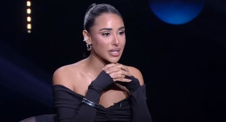 مشيرة إسماعيل وآية سماحة