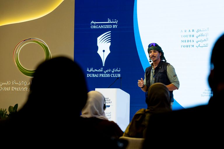 المستكشف وصانع المحتوى الإماراتي خليفة المزروعي