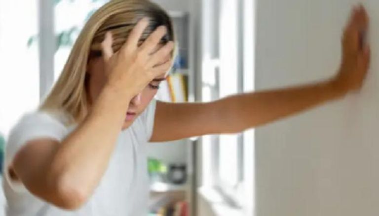 الدوخة قد تكون مؤشرا على الإصابة بورم في المخ