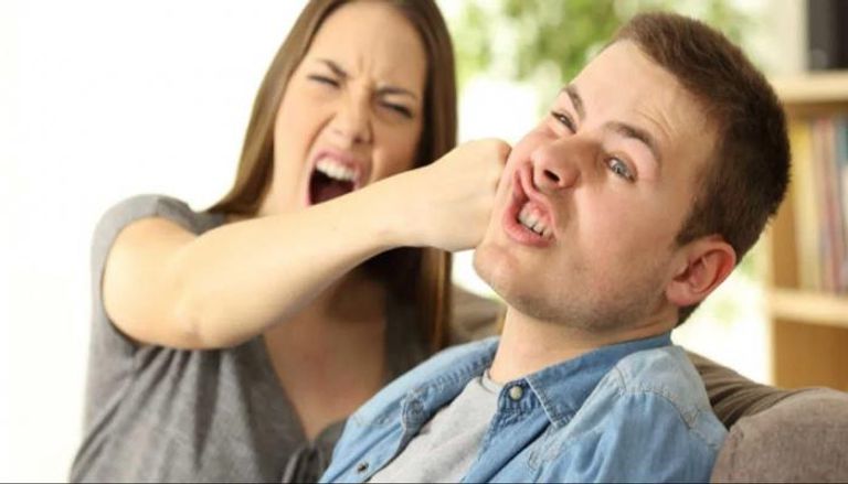 العنف الأسري ضد الرجال