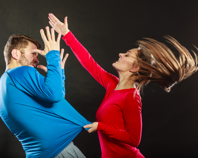 العنف الأسري ضد الرجال