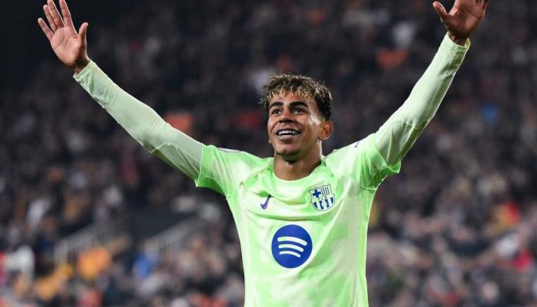 لامين يامال نجم برشلونة
