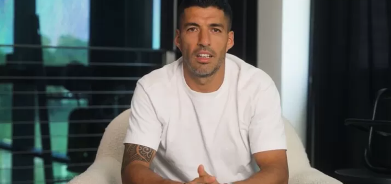 لويس سواريز لويس سواريز وميسي