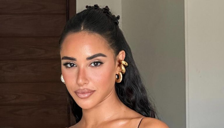 أزمة بين مشيرة إسماعيل وآية سماحة