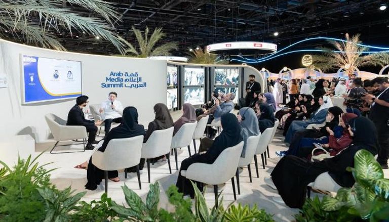 جلسات منصة جامعة الإمارات في قمة الإعلام العربي 2025