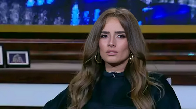 الفنانة زينة الفنانة زينة