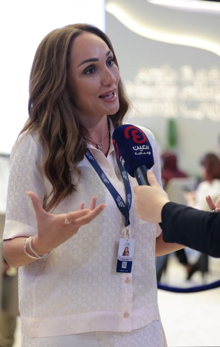 الإعلامية رهف صوالحة الإعلامية رهف صوالحة