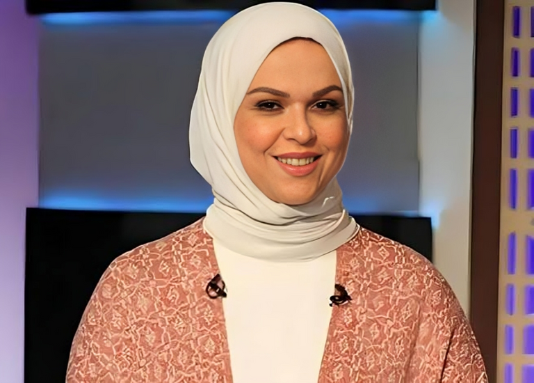 الإعلامية إيمان رياض الإعلامية إيمان رياض