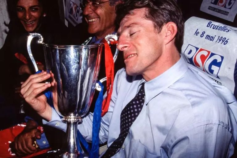 لويس فرنانديز مع اللقب الأوروبي لويس فرنانديز مع اللقب الأوروبي