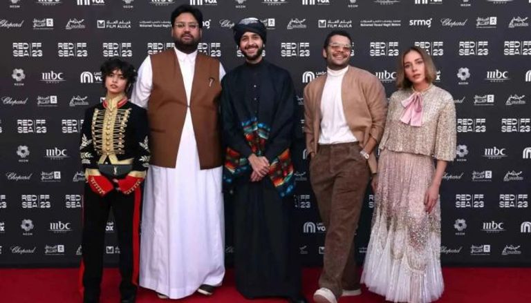 أبطال فيلم أحلام العصر