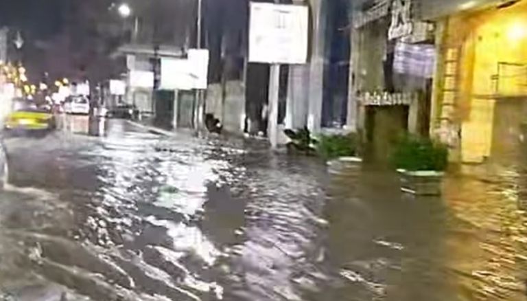 عاصفة رعدية مفاجئة ضربت الإسكندرية يوم الجمعة