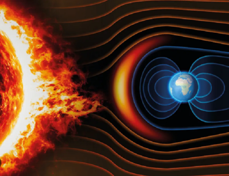 المجال المعناطيسي للأرض درع غير مرئي يحيط بكوكبنا