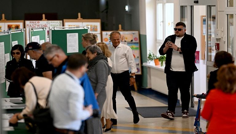 إحدى اللجان الانتخابية في بولندا