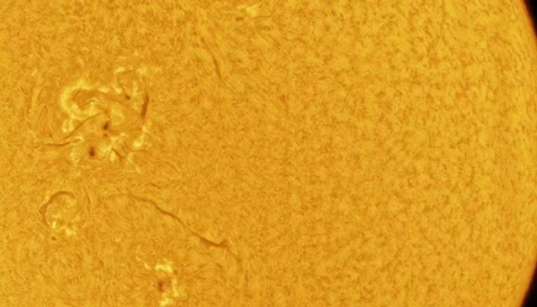 عاصفة مغناطيسية وألسنة لهب شمسية اليوم