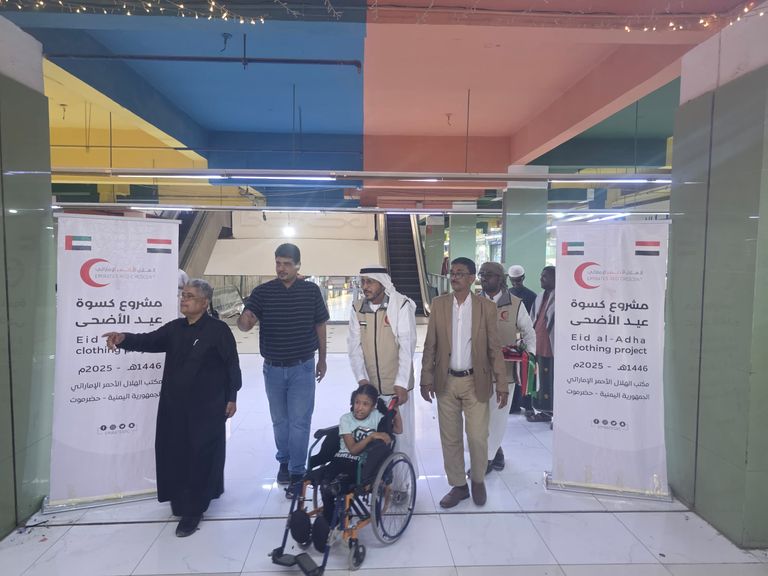 الإمارات تدخل الفرح لقلوب العائلات اليمنية