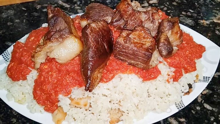 الفتة المصرية الفتة المصرية بالخل والثوم