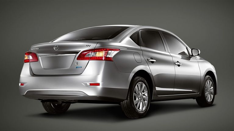 أنظمة الأمان والسلامة في سيارة Nissan Sentra 2026 نيسان سنترا موديل 2026