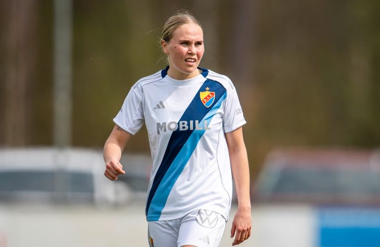 نان روسكانن لاعبة منتخب فنلندا منتخب فنلندا للسيدات - صورة أرشيفية