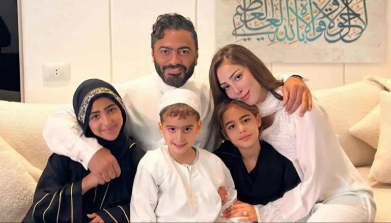 تامر حسني رفقة أولاده وبسمة بوسيل ـ أرشيفية