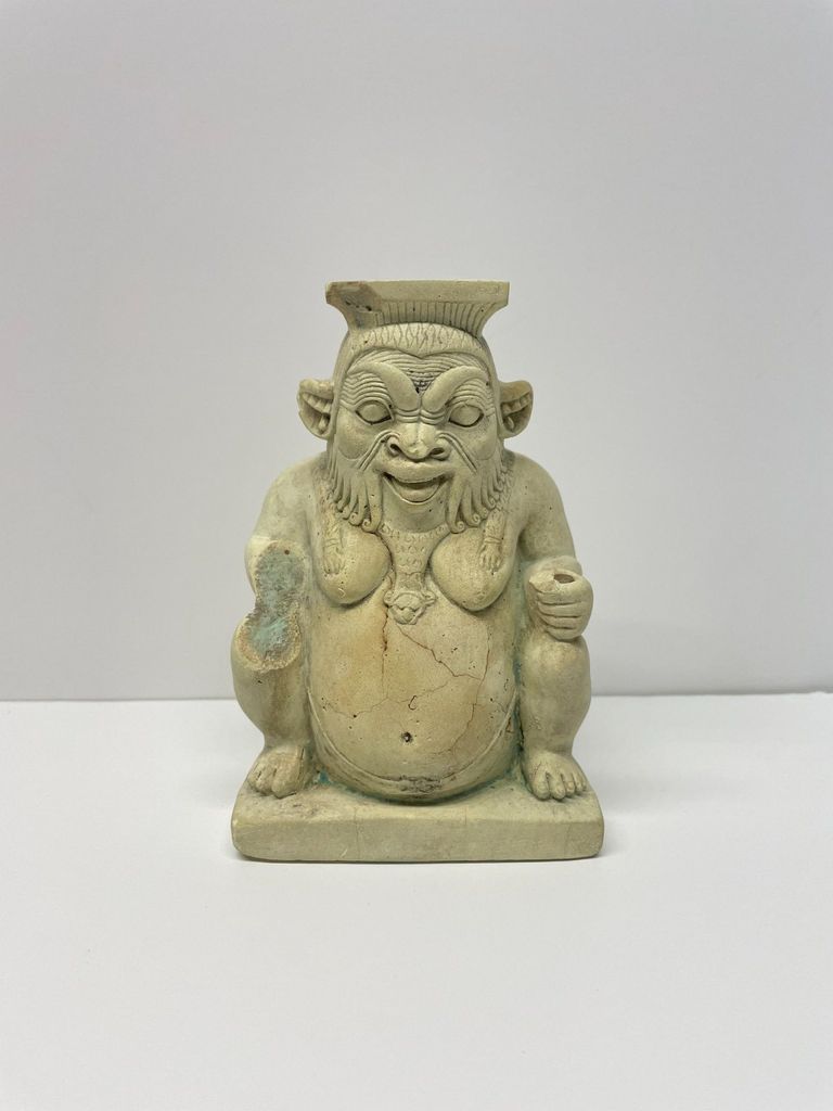 إحدى القطع المستردة