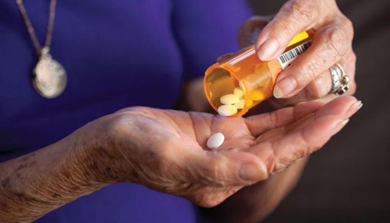 تناول أكثر من 10 أدوية يوميا قد يسبب مضاعفات صحية خطيرة