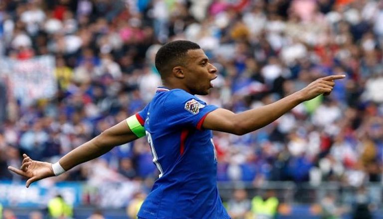 كيليان مبابي هداف منتخب فرنسا