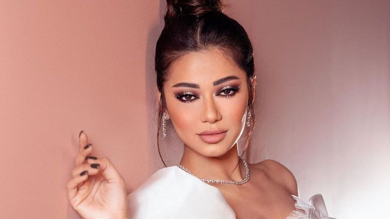 الفنانة العراقية رحمة رياض