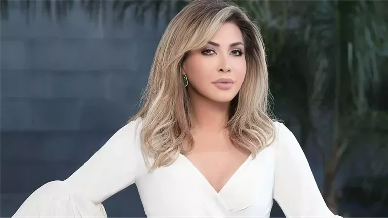 الفنانة اللبنانية نوال الزغبي الفنانة اللبنانية نوال الزغبي