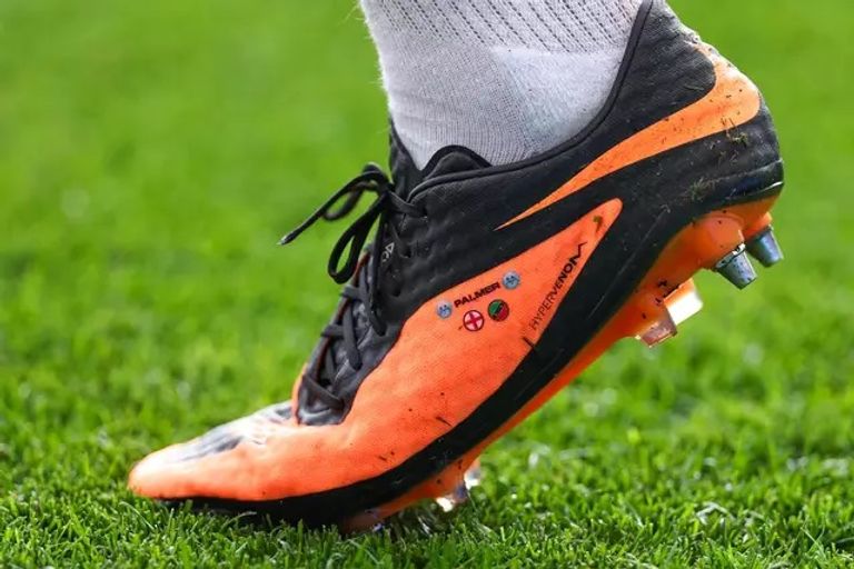 حذاء كول بالمر كول بالمر نجم منتخب إنجلترا