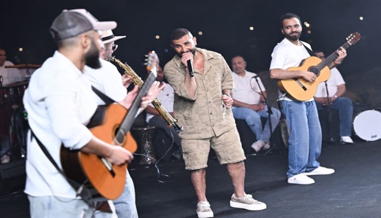 أحمد سعد يحيي أولى حفلاته في العلمين بعد أداء مناسك الحج