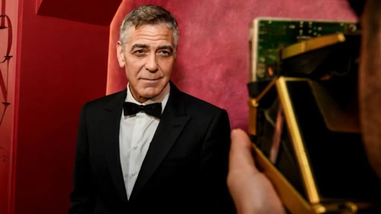 جورج وأمل كلوني يتألقان في Tony Awards