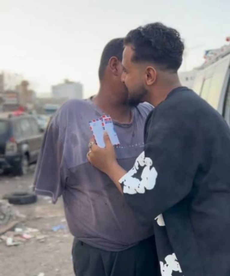 مبادرات لصنع الفرح في عدن خلال عيد الأضحى