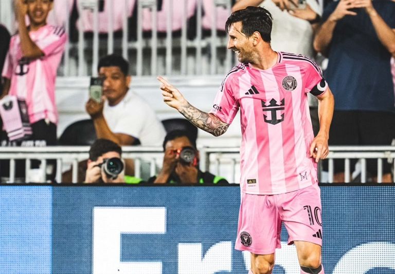 ليونيل ميسي خوسيه ريبيرو مدرب الأهلي المصري