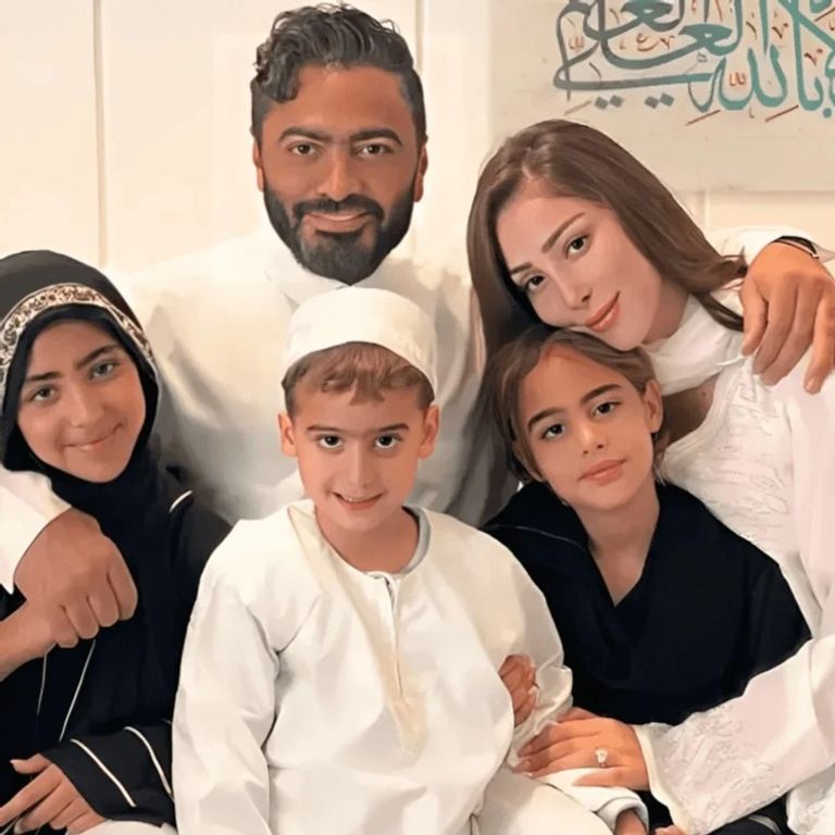 تامر حسني وبسمة بوسيل وابنهما