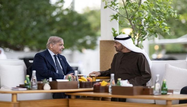 محمد بن زايد وشهباز شريف