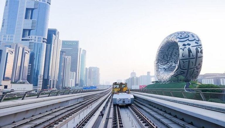 نظام متطور للفحص الآلي للبنية التحتية للسكك الحديدية