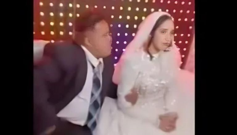 زواج عريس متلازمة داون
