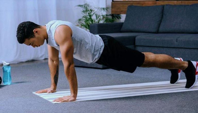 تمارين الضغط تمارين منزلية تساعد على شد الجسم