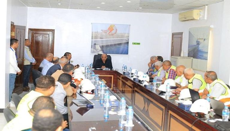 جانب من جولة وزير الكهرباء والطاقة المتجددة
