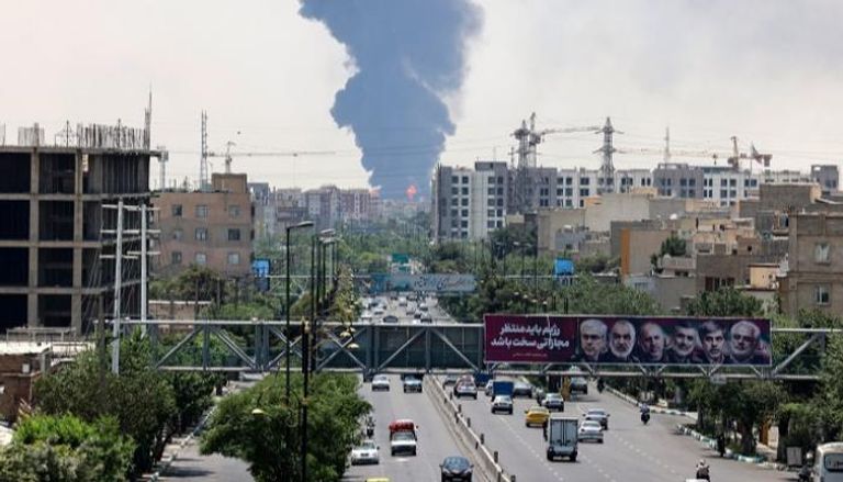 آثار غارة إسرائيلية على إيران - أ.ف.ب