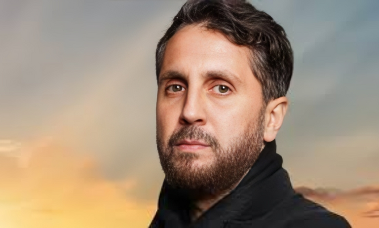 الفنان هشام ماجد