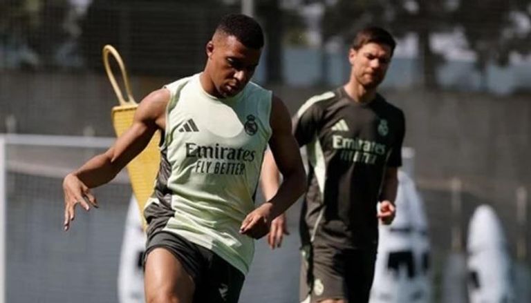 تشابي ألونسو ومبابي في ريال مدريد