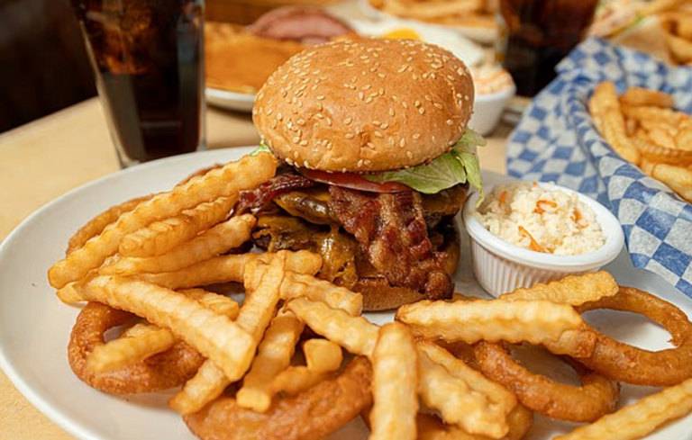 التوت الأسود داخل قائمة الفاكهة الأكثر تلوثا بالمبيدات