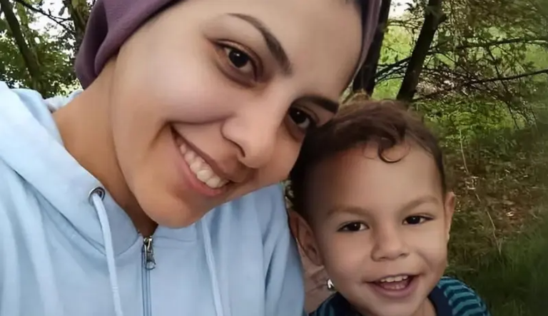 المصرية إيمان حسن