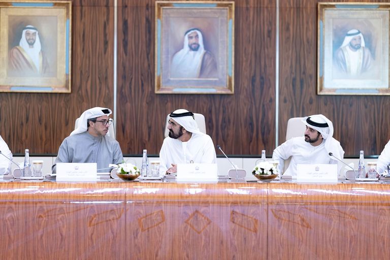 جانب من اجتماع مجلس الوزراء الإماراتي