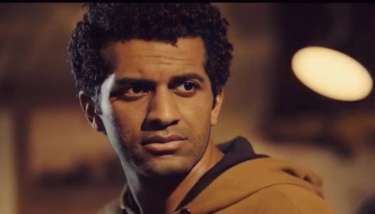 كريم سرور يكشف كواليس فيلمه في عز الضهر