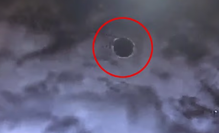 المشهد كما وثقته عدسات الجيش الأمريكي