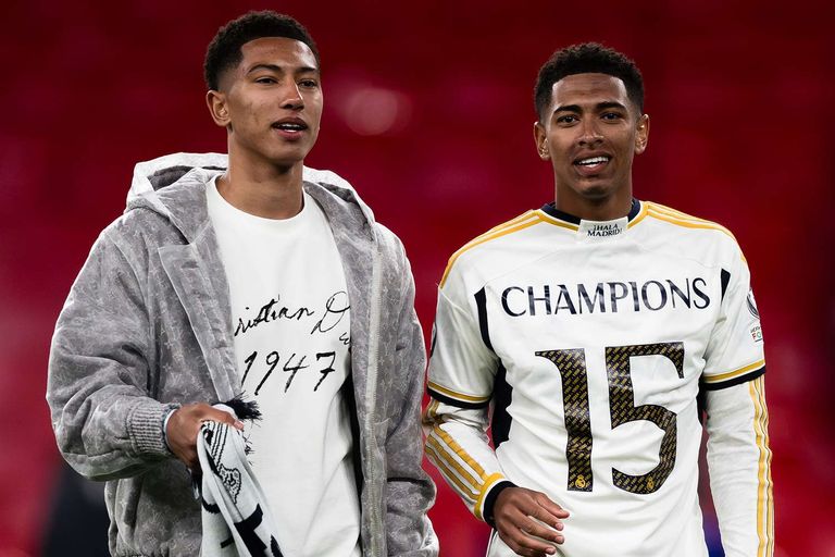 جوب بيلينغهام نجم بروسيا دورتموند الجديد