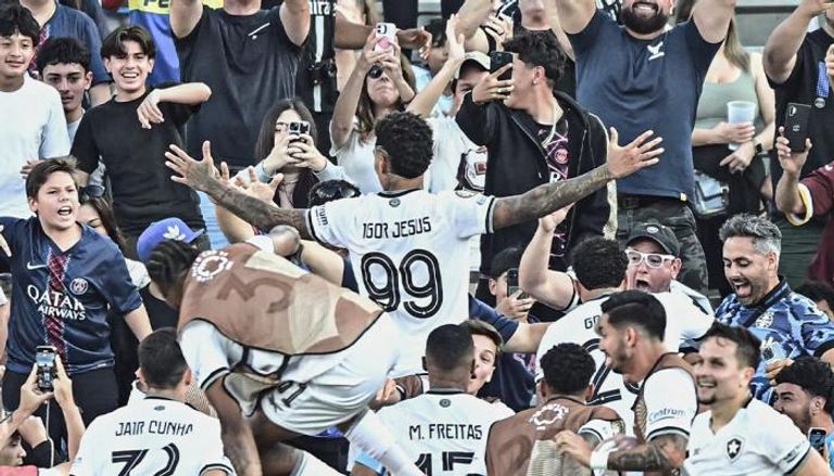 بوتافوغو يفوز على باريس سان جيرمان