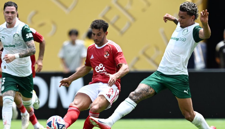 الأهلي وبالميراس